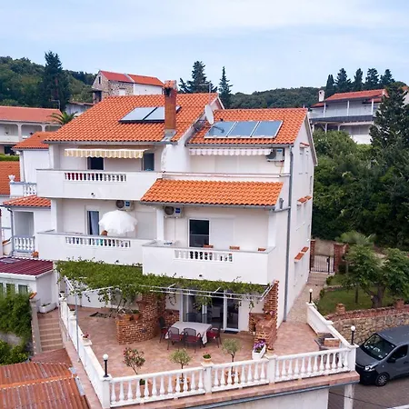 Apartments Bajcic Kampor Exterior photo